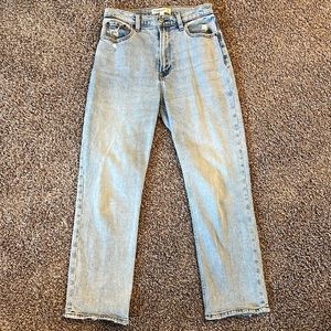 Abercrombie Ultra High Rise Ankle Straight